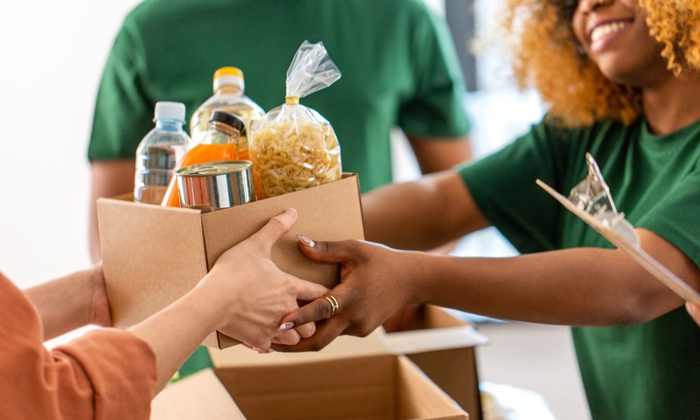4 Ways Small Businesses Can Give Back to Their Community