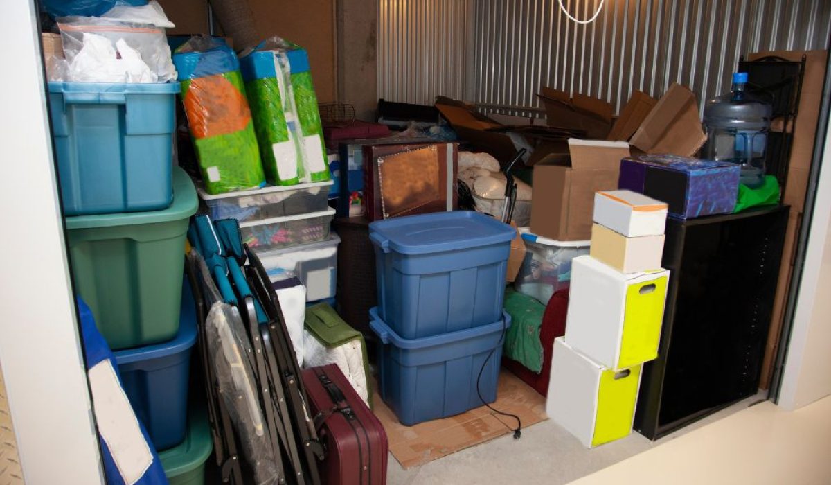 Clearing Out a Storage Unit: A Step-by-Step Guide